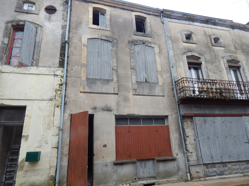 Maison à vendre à Monbahus, Lot-et-Garonne - 41 600 € - photo 1