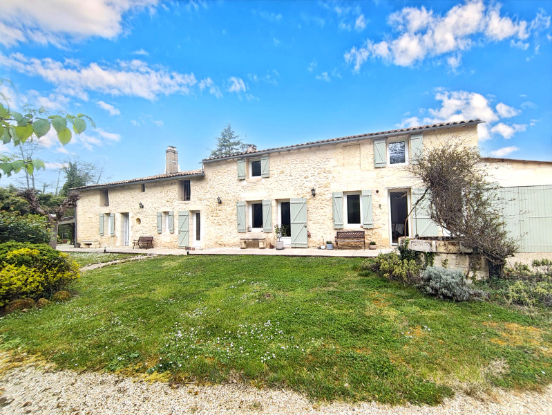 French property for sale in Lignan-de-Bordeaux, Gironde - €750,000 - photo 1