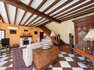 French property for sale in Montpon-Ménestérol, Dordogne - €372,350 - photo 8