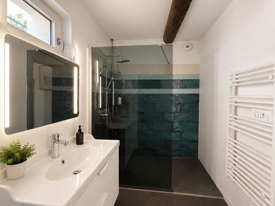 French property for sale in Toulon, Var - €399,999 - photo 9