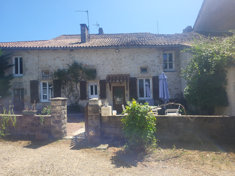 French property for sale in Lussas-et-Nontronneau, Dordogne - €119,900 - photo 0
