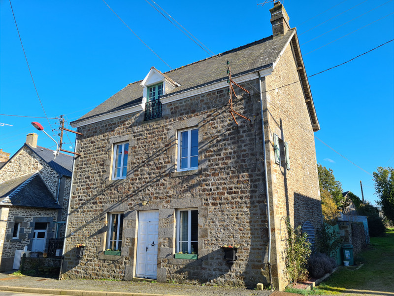 Maison à vendre à Couesmes-Vaucé, Mayenne - 139 500 € - photo 1