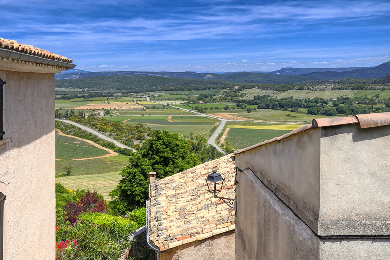 French property for sale in Simiane-la-Rotonde, Alpes-de-Haute-Provence - €187,000 - photo 1