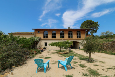  à vendre à Uzès, Gard, Languedoc-Roussillon, avec Leggett Immobilier