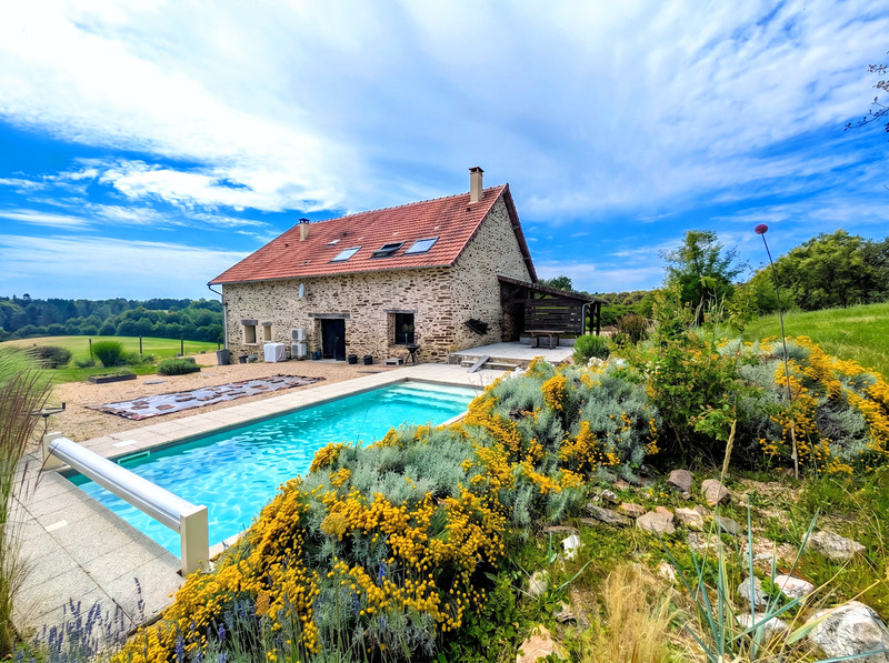 Propriété à vendre à Coussac-Bonneval, Haute-Vienne - 318 000 €