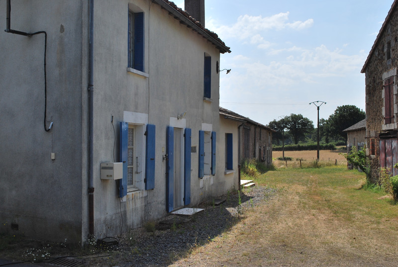 French property for sale in Saint-Rémy-en-Montmorillon, Vienne - &#8364;46,600 - photo 5
