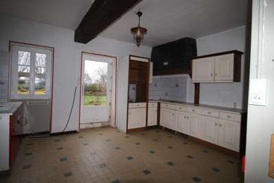 French property for sale in Raveau, Nièvre - €175,000 - photo 2