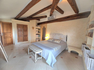 French property for sale in Carcès, Var - €399,000 - photo 2