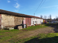 Maison à vendre à Caunay, Deux-Sèvres - 93.500 € - photo 2
