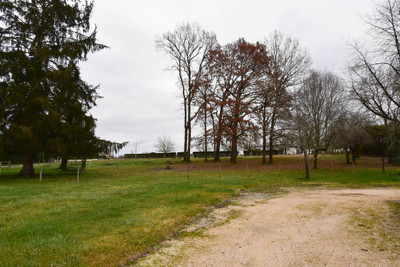 Terrain à vendre à Terrasson-Lavilledieu, Dordogne, Aquitaine, avec Leggett Immobilier