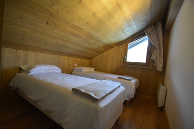 Rebuilt and brand new! Incredible value for a Méribel Village ski apartment.