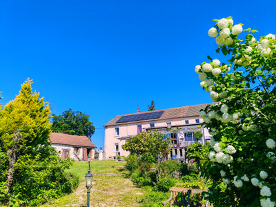 Commerce à vendre à Lalizolle, Allier, Auvergne, avec Leggett Immobilier