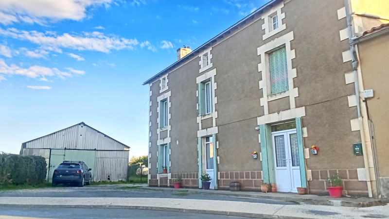 French property for sale in Champniers, Vienne - €109,000 - photo 0