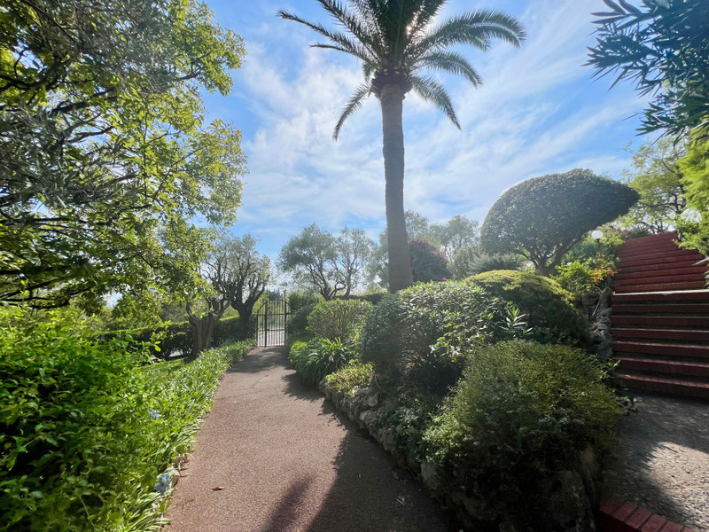 French property for sale in Antibes, Alpes-Maritimes - €985,000 - photo 11