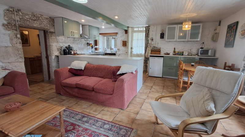 French property for sale in Cherval, Dordogne - €168,500 - photo 4