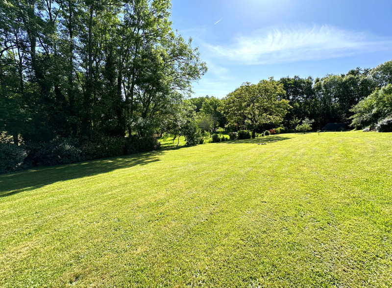 French property for sale in Teyjat, Dordogne - €194,400 - photo 9