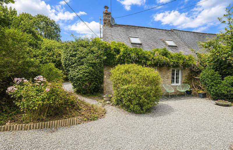 French property for sale in Bourbriac, Côtes-d'Armor - €109,000 - photo 0