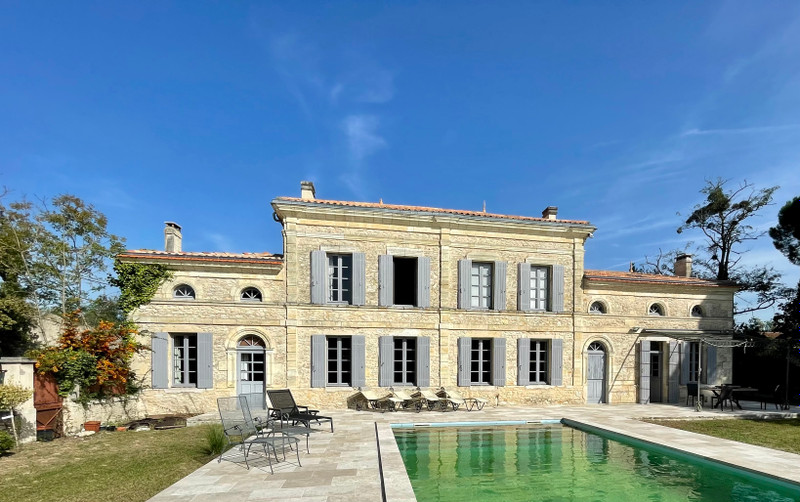 Grande maison familiale piscine et jardin, Gujan-Mestras – Updated 2023  Prices