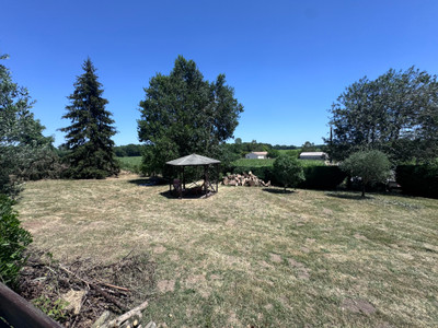 French property for sale in Saint-Simon-de-Bordes, Charente-Maritime - €152,600 - photo 4