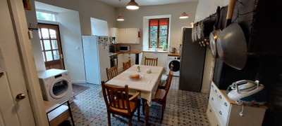 French property for sale in Ségur-le-Château, Correze - €299,000 - photo 2