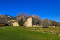 Chateau à vendre à Apt, Vaucluse - 2.635.000 € - photo 3