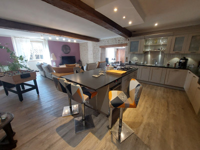 French property for sale in Angoulême, Charente - €278,200 - photo 7