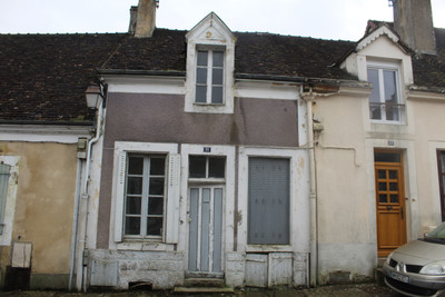 Maison à vendre à Mamers, Sarthe, Pays de la Loire, avec Leggett Immobilier