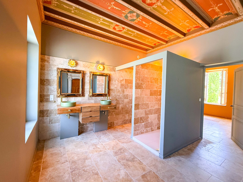 French property for sale in Saint-Jean-d'Angély, Charente-Maritime - €598,500