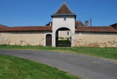 French property for sale in Luchapt, Vienne - €585,000 - photo 1