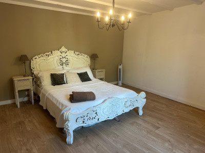 French property for sale in Barbezieux-Saint-Hilaire, Charente - €299,000 - photo 4