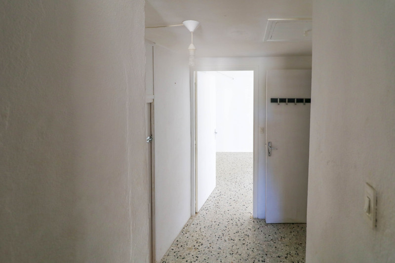 French property for sale in Saint-Maximin, Gard - €115,000 - photo 5