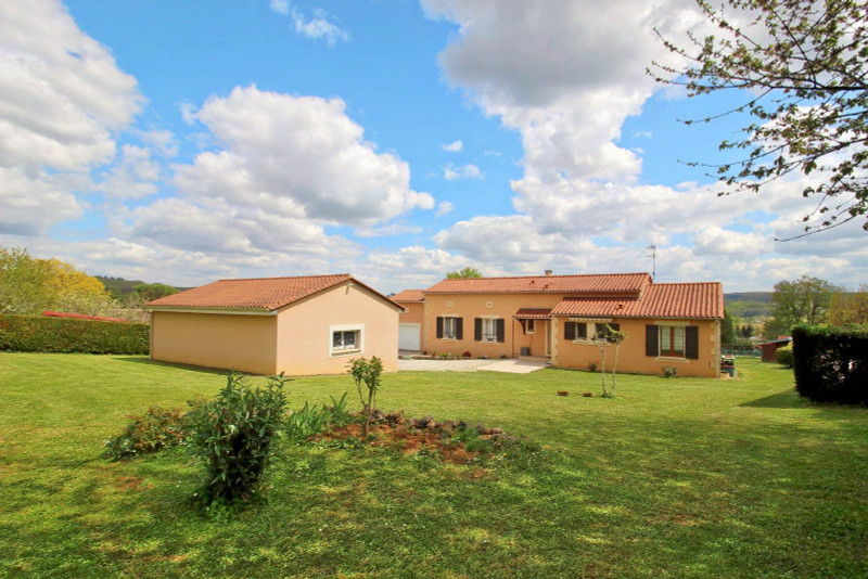 French property for sale in Lalinde, Dordogne - &#8364;313,000 - photo 2