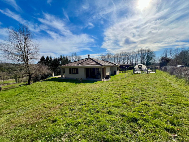 French property for sale in Maisonnais-sur-Tardoire, Haute-Vienne - €220,000 - photo 2