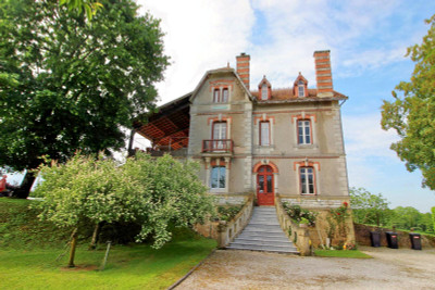French property for sale in Mouleydier, Dordogne - €570,000 - photo 2