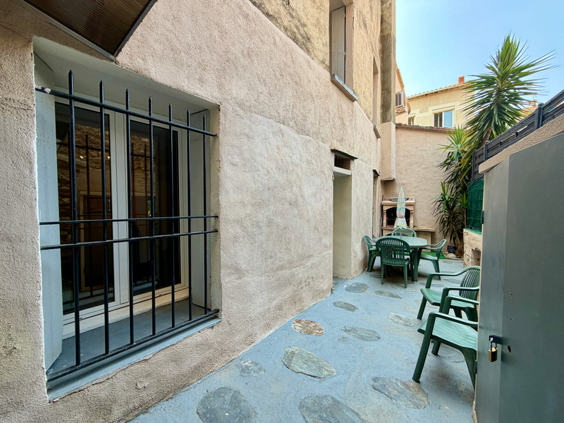 French property for sale in Vinça, Pyrénées-Orientales - €186,000 - photo 0