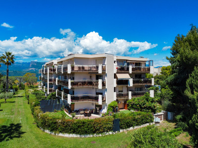 French property for sale in Nice, Alpes-Maritimes - €385,000 - photo 1