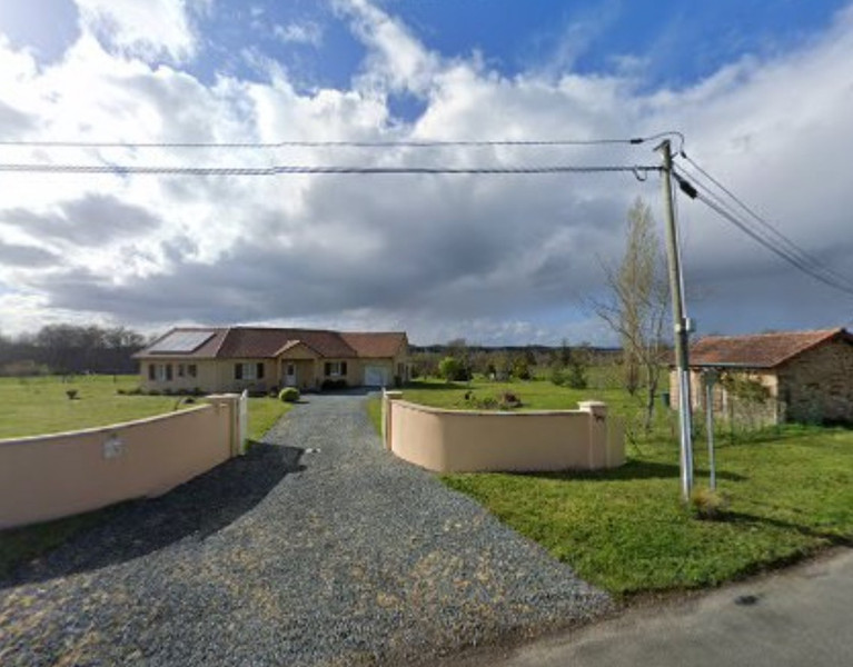 French property for sale in Mialet, Dordogne - €230,000 - photo 1