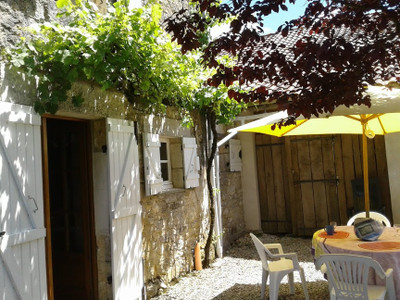 Maison à vendre à La Tour-Blanche, Dordogne, Aquitaine, avec Leggett Immobilier