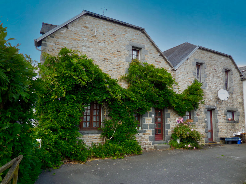 Maison à vendre à Saint-Jacut-du-Mené, Côtes-d'Armor - 172 800 € - photo 1