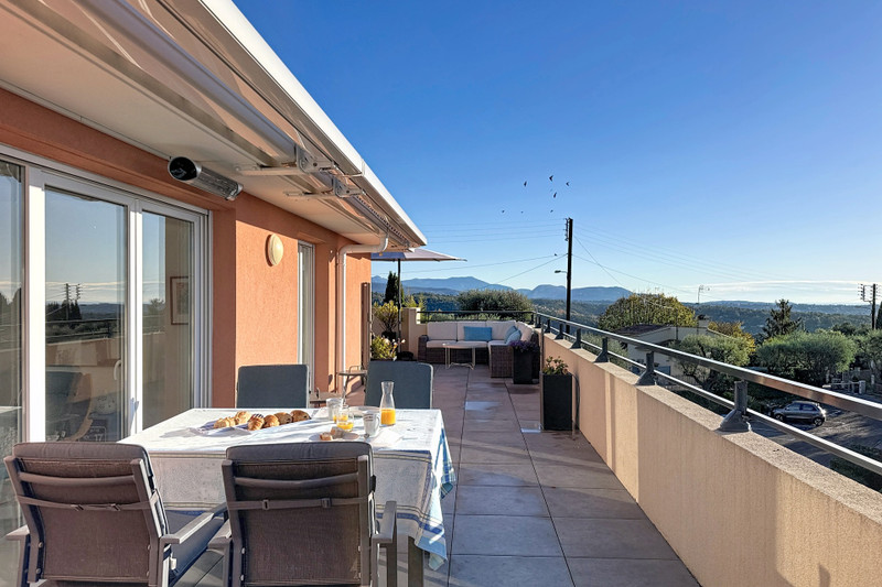 French property for sale in Vence, Alpes-Maritimes - €695,000 - photo 1