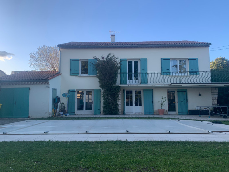 Vente Maison 165m² 7 Pièces à Avignon (84000) - Leggett Immobilier