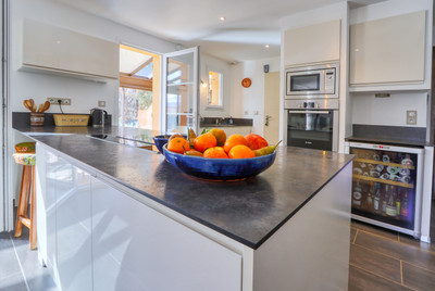 French property for sale in Gargas, Vaucluse - €415,000 - photo 5
