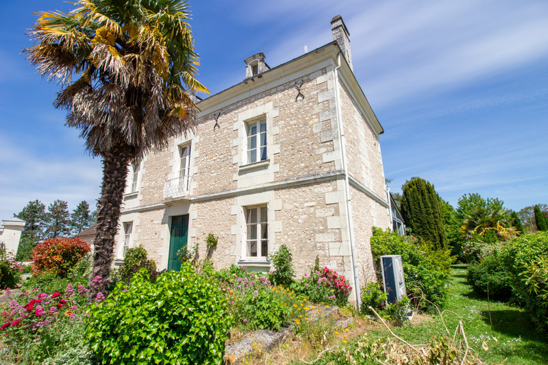 Maison à vendre à Pussigny, Indre-et-Loire - 367 500 € - photo 1