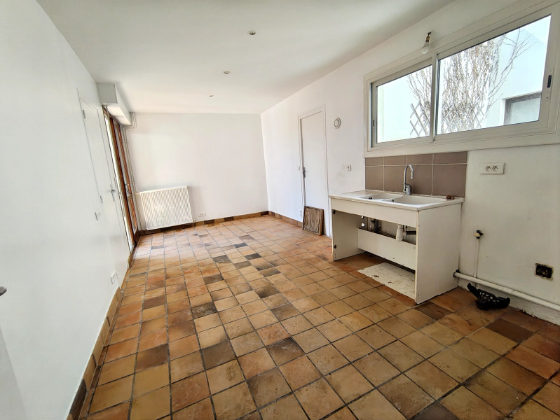 French property for sale in Léognan, Gironde - €399,000 - photo 2