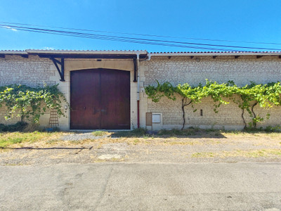 French property for sale in Berthegon, Vienne - €147,500 - photo 12