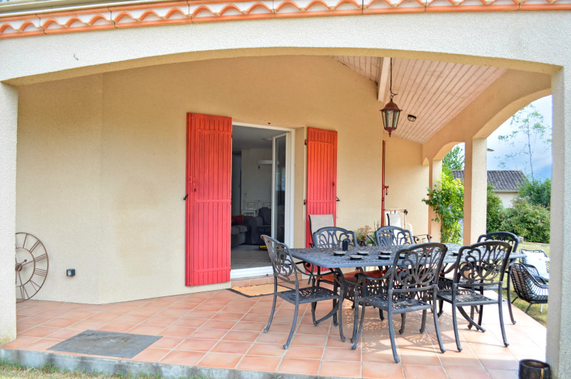 French property for sale in Lalandusse, Lot-et-Garonne - €228,900 - photo 2