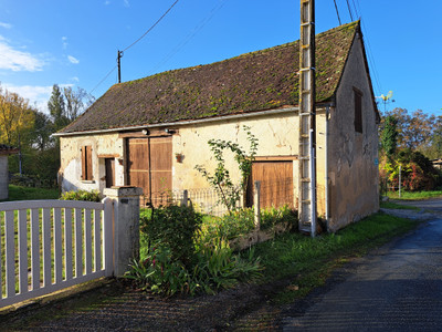 Grange à vendre à Cours-de-Pile, Dordogne, Aquitaine, avec Leggett Immobilier