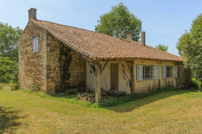 French property for sale in Chalandray, Vienne - €129,000 - photo 14
