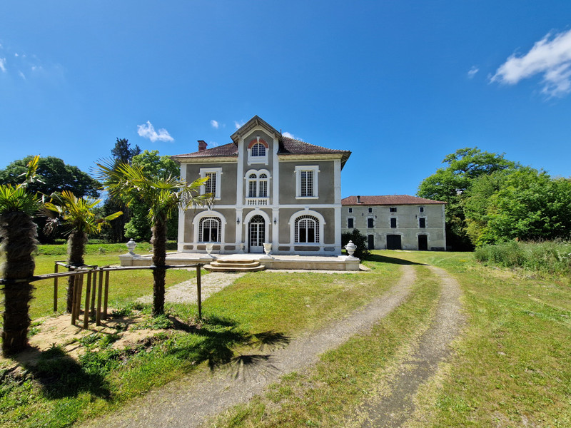 Maison à vendre à Saint-Perdon, Landes - 720 000 € - photo 1