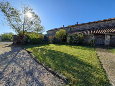French property for sale in Paizay-Naudouin-Embourie, Charente - €267,500 - photo 13